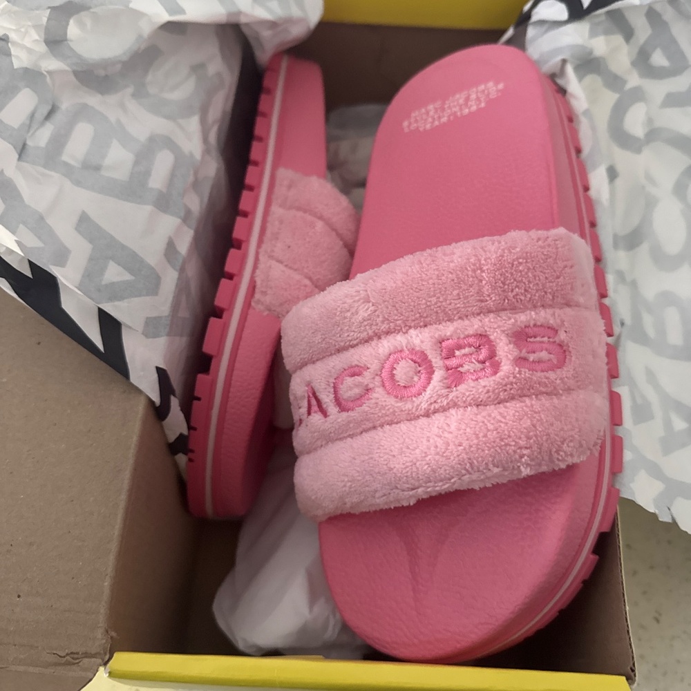 Marc Jacob Slides - Picture 4 of 4